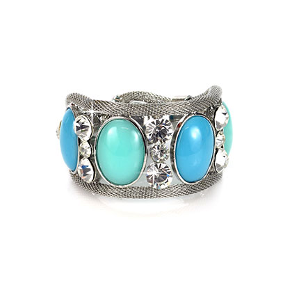 woman-blue-jewelry-bracelet-jewellery-turquoise-1124413-pxhere.com_.jpg